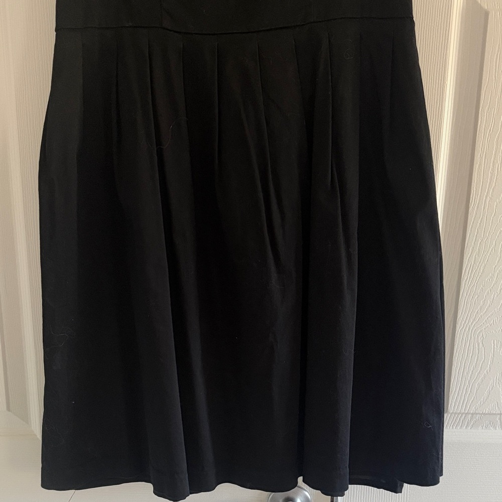 White House Black Market Black Sleeveless Fit-and-Flare Mini Dress - Picture 3 of 10